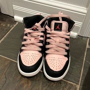 Jordan retro size 13 kids pink